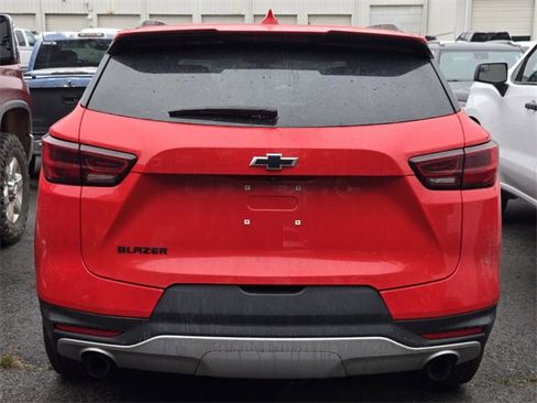 Used 2024 Chevrolet Blazer LT w/ Convenience Package image 3
