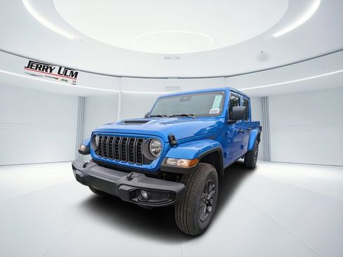 New 2025 Jeep Gladiator Sport image 5