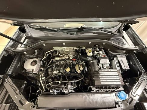 Used 2025 Volkswagen Atlas SE image 10