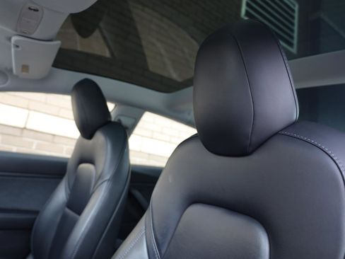 Used 2019 Tesla Model 3 Long Range AWD/4WD image 16