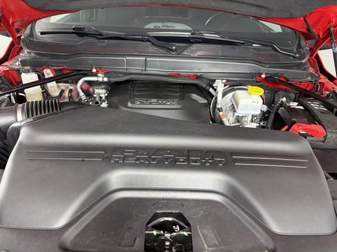 Used 2024 RAM 2500 Big Horn w/ Sport Appearance Package image 9