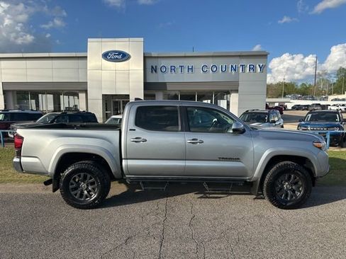 Used 2023 Toyota Tacoma SR5 RWD image 1