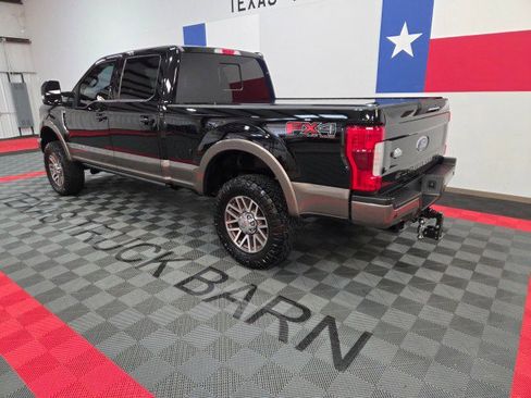 Used 2018 Ford F250 King Ranch w/ King Ranch Ultimate Package image 11