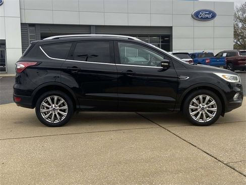 Used 2010 Ford Explorer Limited image 2