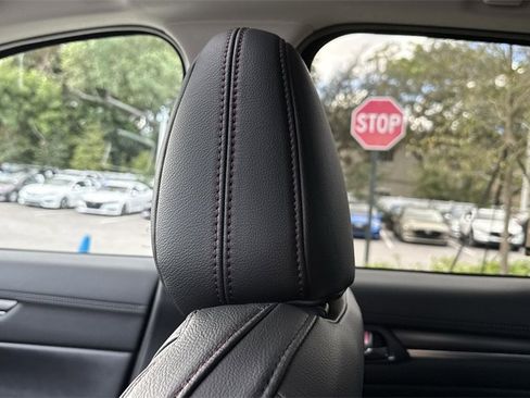 New 2025 MAZDA CX-5 Carbon Edition image 17