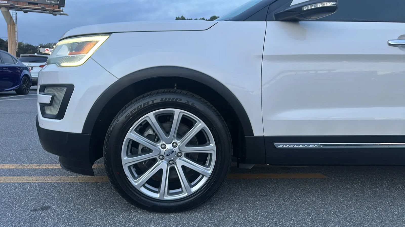 Used 2016 Ford Explorer Limited FWD image 12