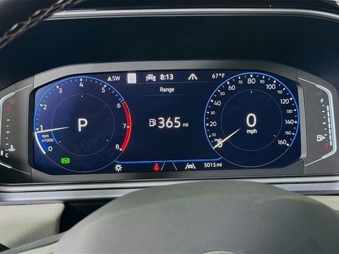 Used 2025 Volkswagen Taos SEL image 13