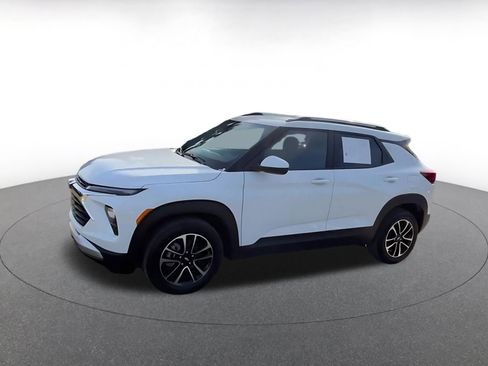 Used 2025 Chevrolet TrailBlazer LT image 8