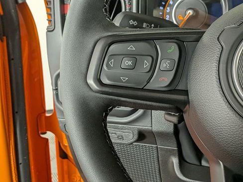 New 2025 Jeep Gladiator Rubicon w/ Convenience Group image 20