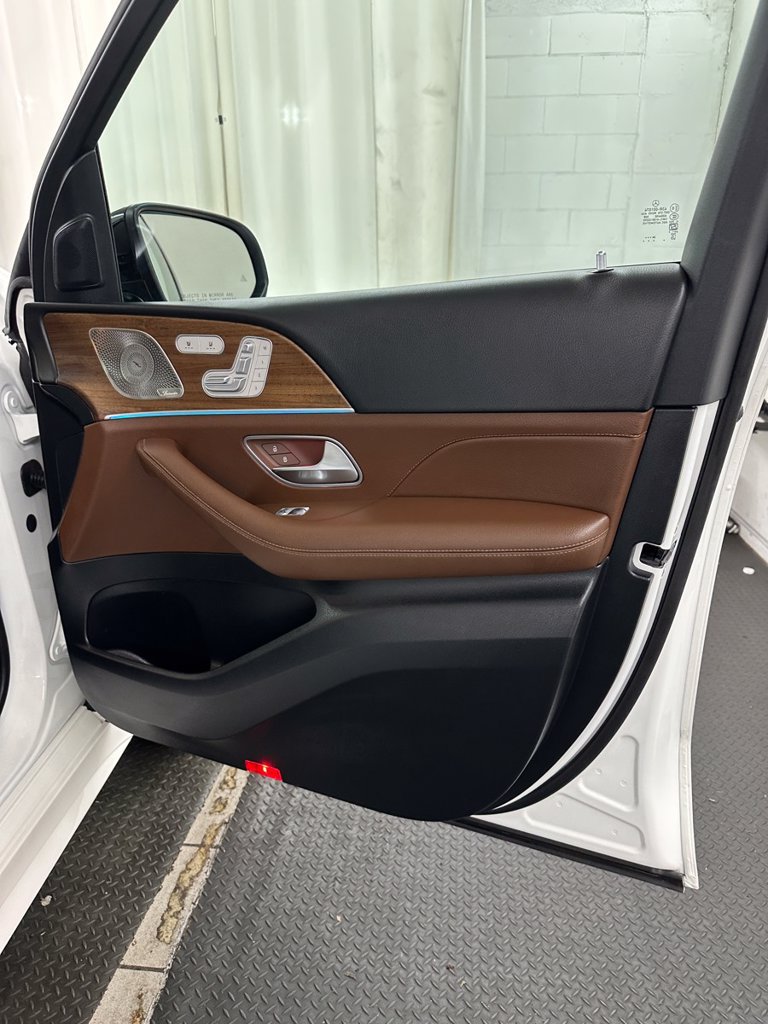 Used 2025 Mercedes-Benz GLE 350 4MATIC image 33