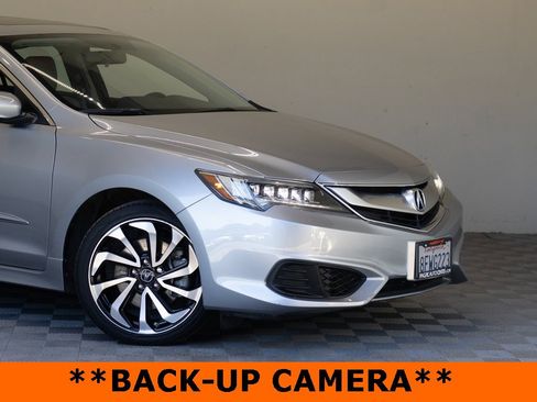Used 2018 Acura ILX w/ Special Edition Package image 3
