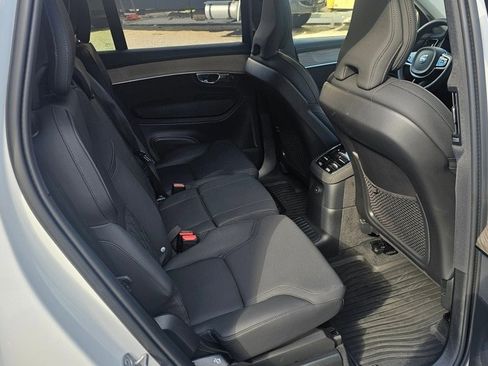 Certified 2025 Volvo XC90 T8 Plus w/ Protection Package Premier image 9