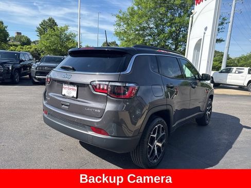 Used 2024 Jeep Compass Limited AWD/4WD image 7