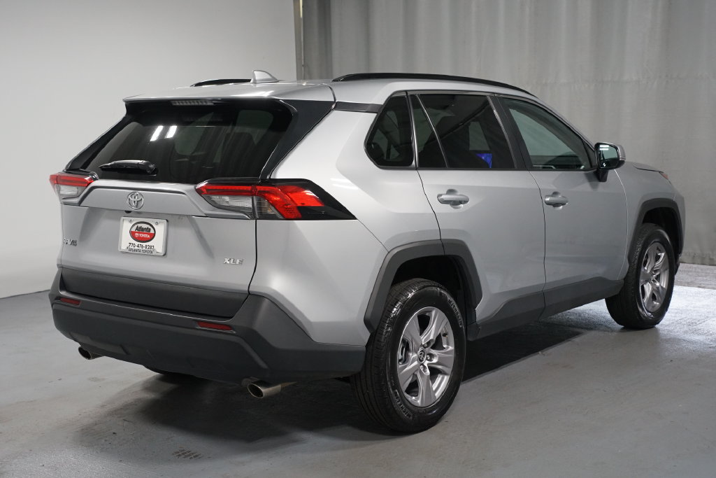 Certified 2025 Toyota RAV4 XLE FWD image 8