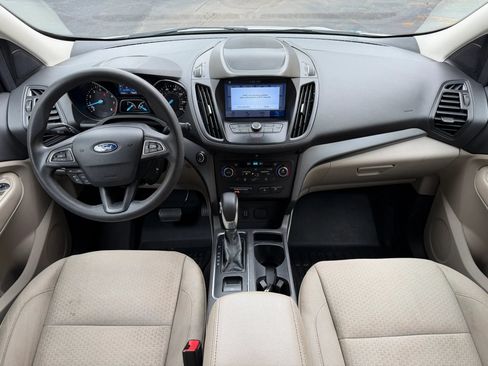 Used 2019 Ford Escape SE FWD image 12