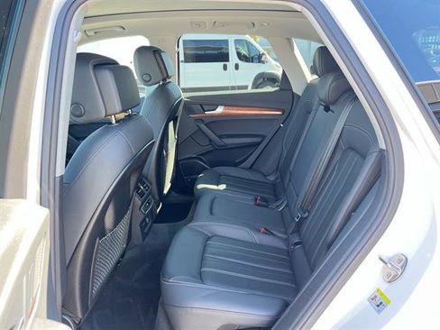 Used 2023 Audi Q5 2.0T Premium Plus image 12