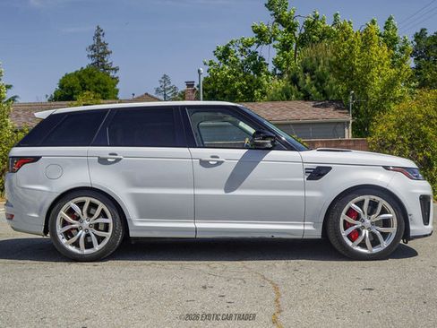 Used 2022 Land Rover Range Rover Sport SVR AWD/4WD image 9