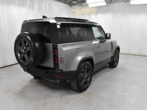 Used 2024 Land Rover Defender 90 X-Dynamic SE AWD/4WD image 5
