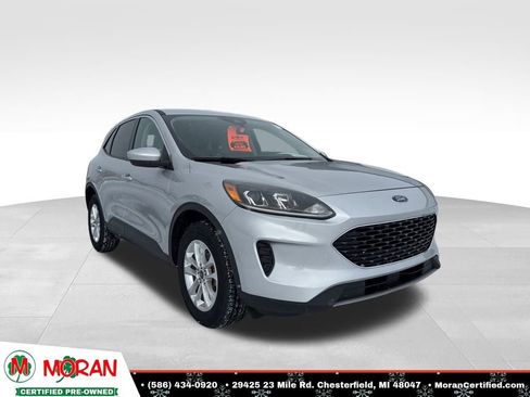 Used 2020 Ford Escape SE image 7