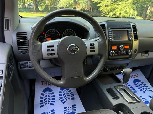 Used 2019 Nissan Frontier SL AWD/4WD image 47