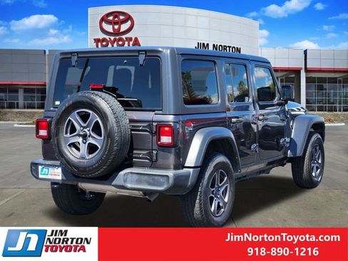 Used 2019 Jeep Wrangler Unlimited Sport S AWD/4WD image 6