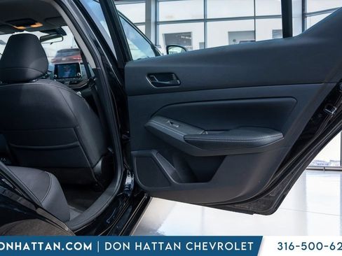 Used 2025 Nissan Altima 2.5 SV AWD/4WD image 22