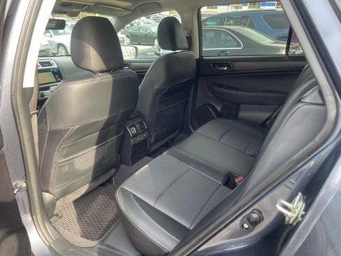 Used 2017 Subaru Outback 2.5i Limited image 20