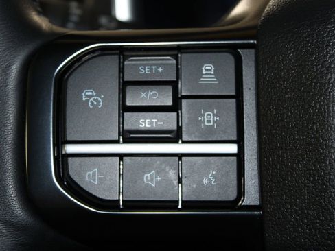 Used 2025 Ford F150 Platinum image 40