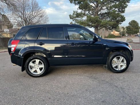 Used 2008 Suzuki Grand Vitara Luxury AWD/4WD image 2