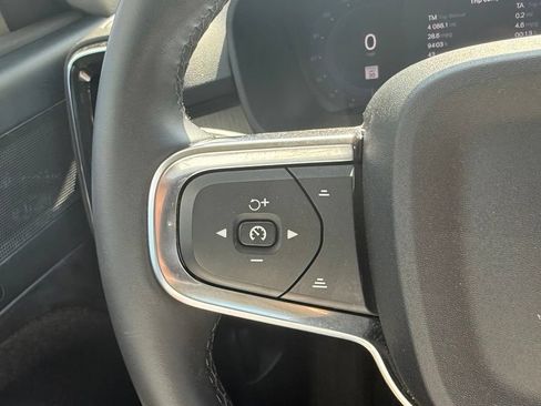Used 2025 Volvo XC40 B5 Core AWD/4WD image 20