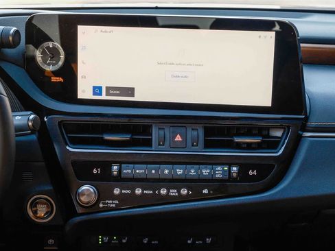Used 2024 Lexus ES 350 w/ Premium Package FWD image 13