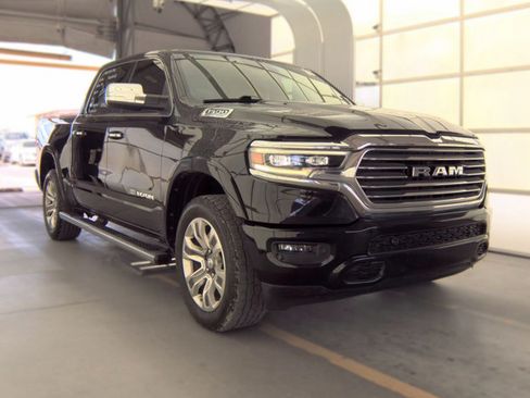 Used 2022 RAM 1500 Limited w/ Body Color Bumper Group AWD/4WD image 5