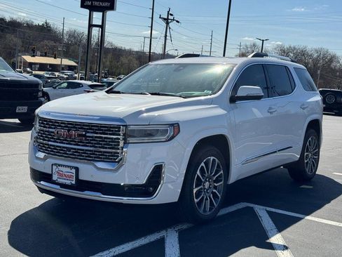 Used 2022 GMC Acadia Denali w/ Denali Technology Package image 8