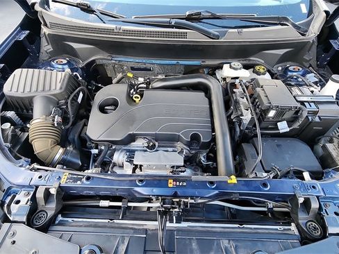 Used 2023 Chevrolet Equinox LT image 29