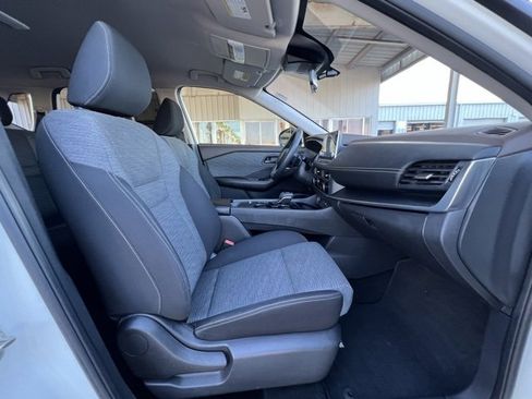 Certified 2021 Nissan Rogue S image 23