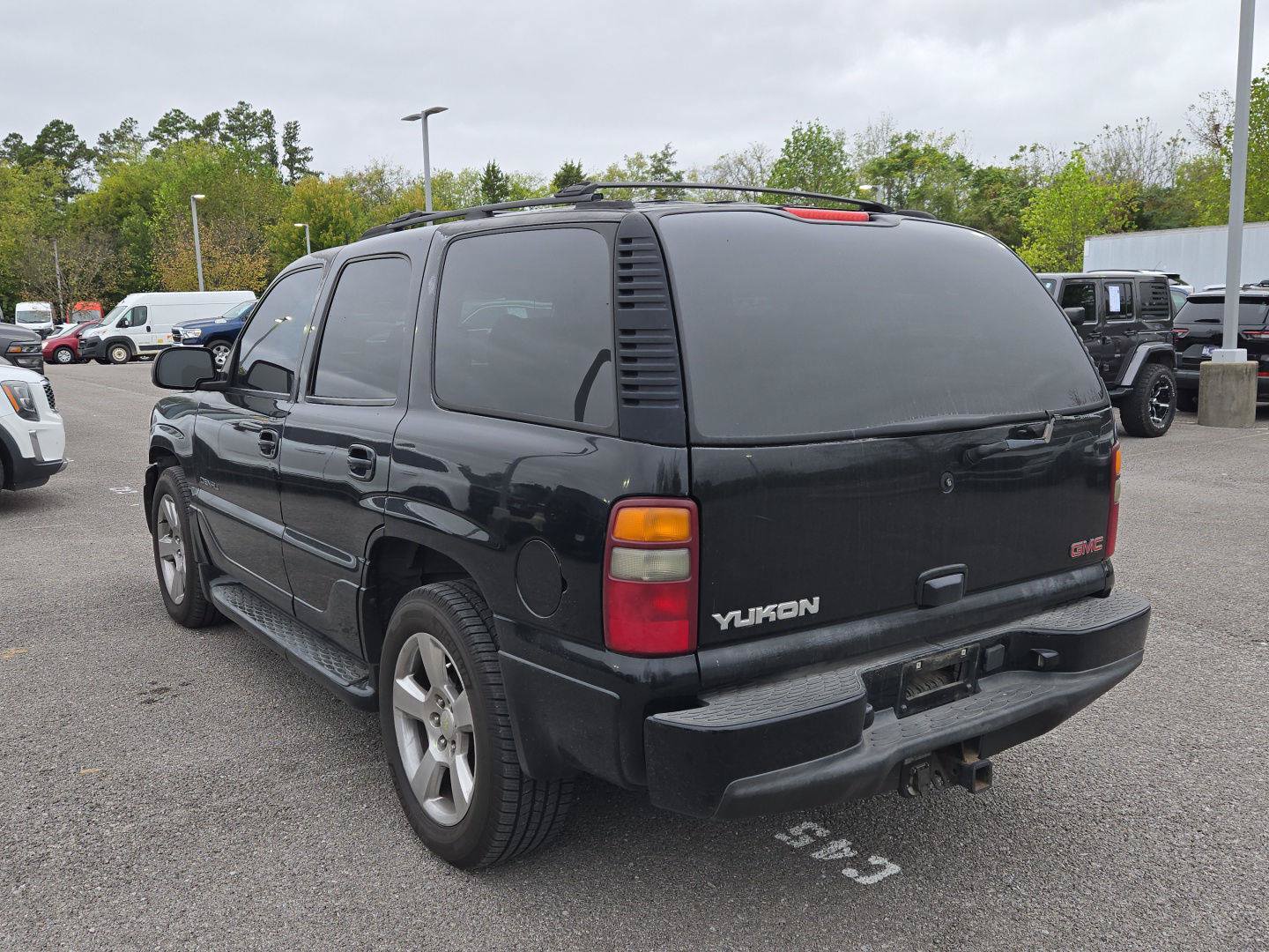 Used 2002 GMC Yukon Denali AWD/4WD image 5