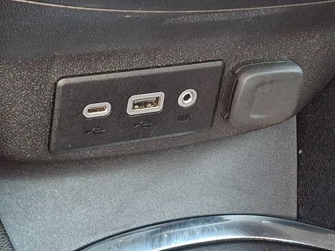 Used 2024 Chevrolet Malibu LT FWD image 25
