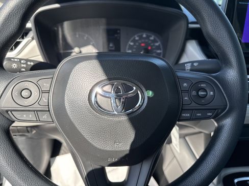 New 2025 Toyota Corolla Cross L image 17