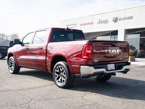 Certified 2025 RAM 1500 Laramie AWD/4WD image 3