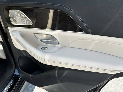 Certified 2024 Mercedes-Benz GLE 450e 4MATIC image 19