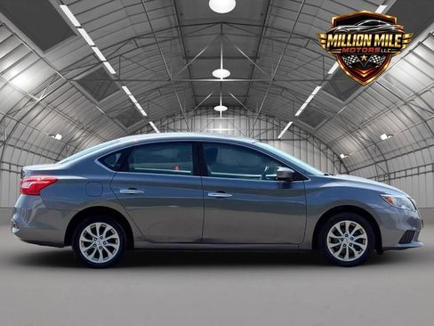 Used 2019 Nissan Sentra SV FWD image 7
