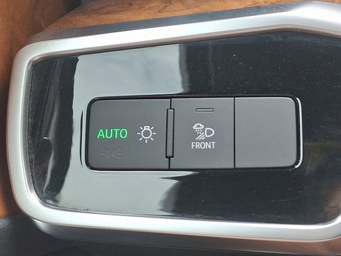 Certified 2023 Audi A6 Premium Plus w/ Premium Plus Package AWD/4WD image 24