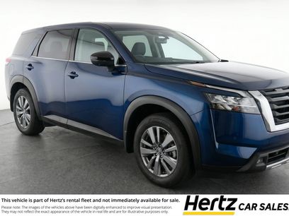 Used 2025 Nissan Pathfinder SV