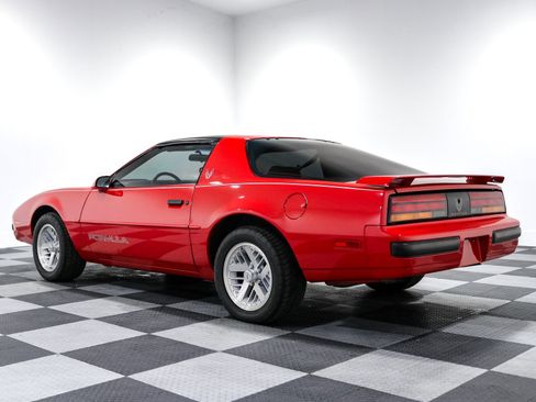 Used 1989 Pontiac Firebird Formula RWD image 5