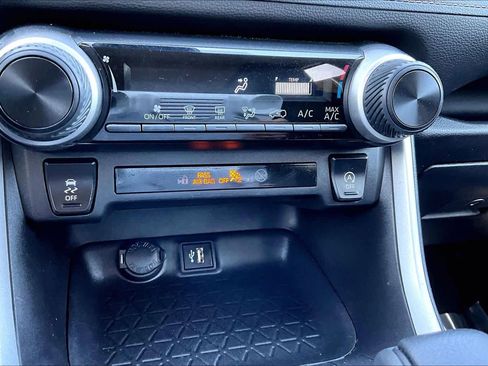 Certified 2024 Toyota RAV4 LE image 34