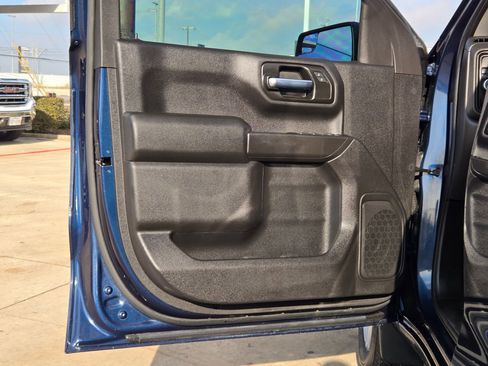 Certified 2023 Chevrolet Silverado 1500 Custom image 11