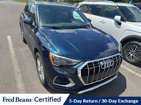 Used 2020 Audi Q3 2.0T Premium w/ Convenience Package AWD/4WD image 16