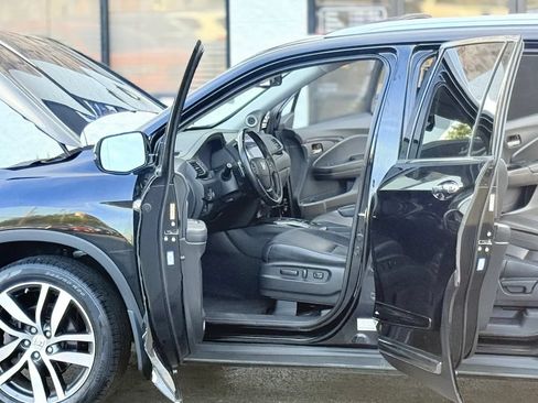 Used 2016 Honda Pilot Touring image 7