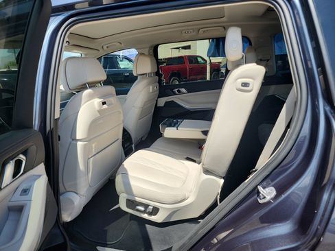 Used 2022 BMW X7 xDrive40i w/ Luxury Seating Package AWD/4WD image 27
