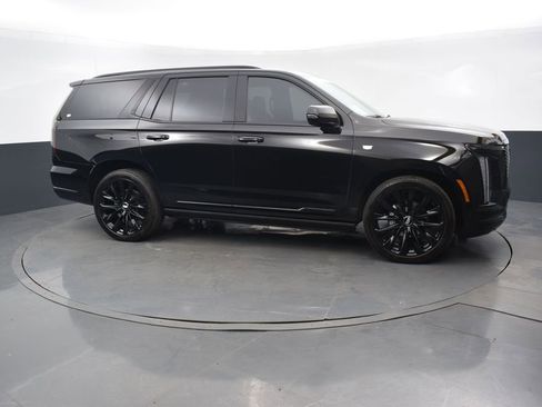 Certified 2026 Cadillac Escalade Platinum Sport image 7